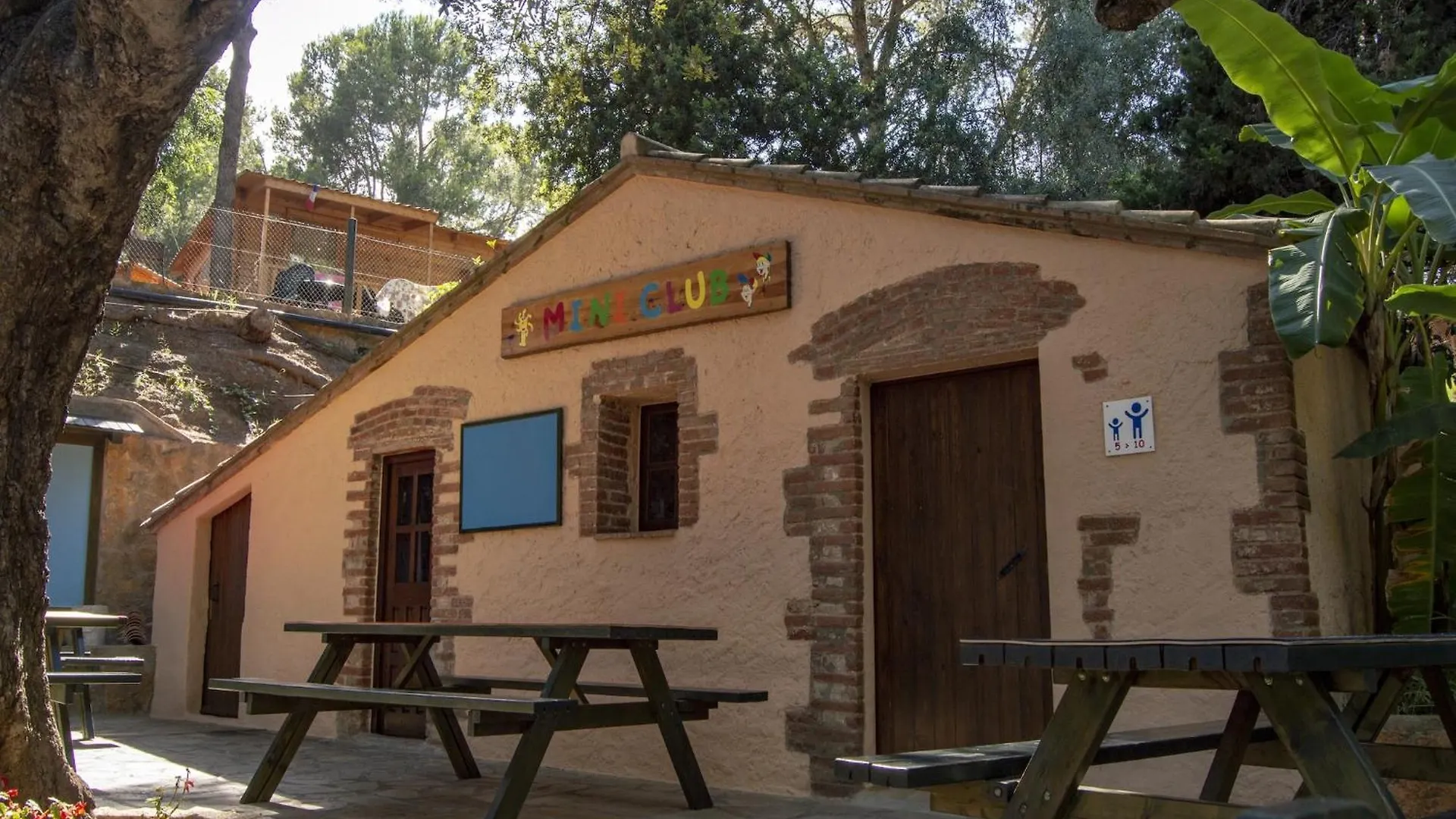Wooden Chalet With Parking Tarragona 0*,  Spain